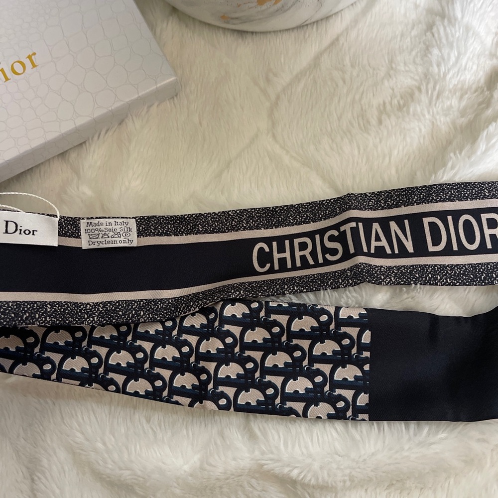 Headband - Picture 3 of 7